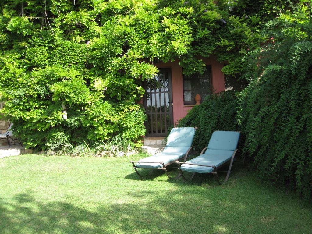 Can Serola Sales de Llierca Exterior photo